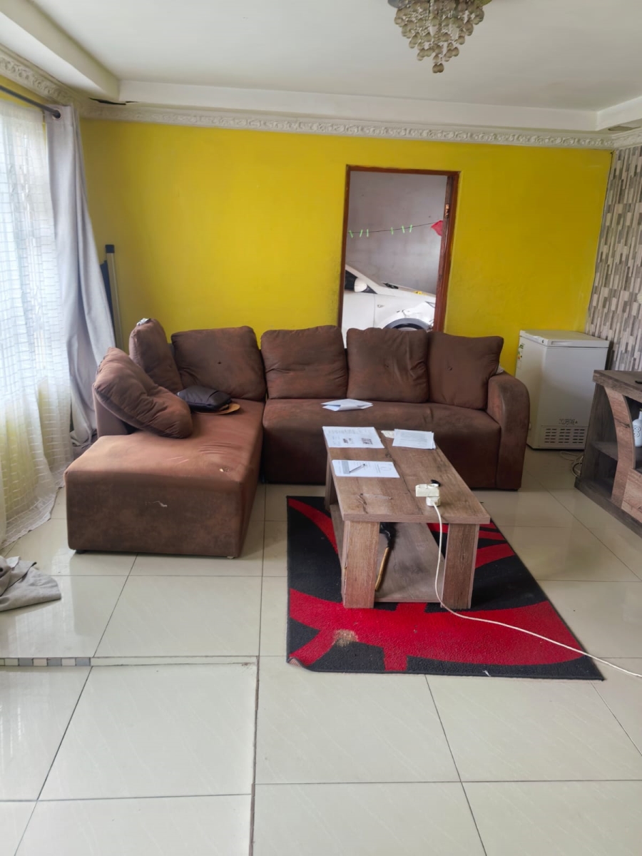 3 Bedroom Property for Sale in Ilitha Park Western Cape